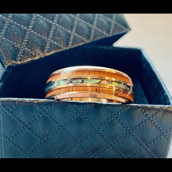 Men’s Stainless Steel Band - Picture 3 of 4